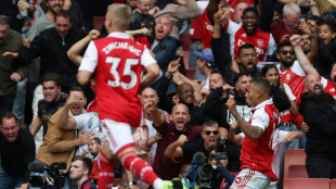 Arsenal show title mettle, Potter gets first Chelsea win
