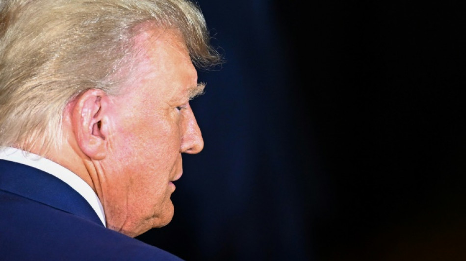 Trump inculp&eacute;, l'Am&eacute;rique plong&eacute;e dans l'inconnu judiciaire et politique
