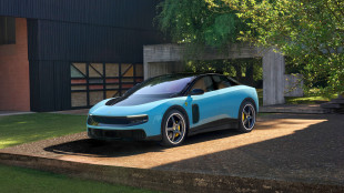 Ecco Ferrari Luce, la prima auto elettrica di Maranello