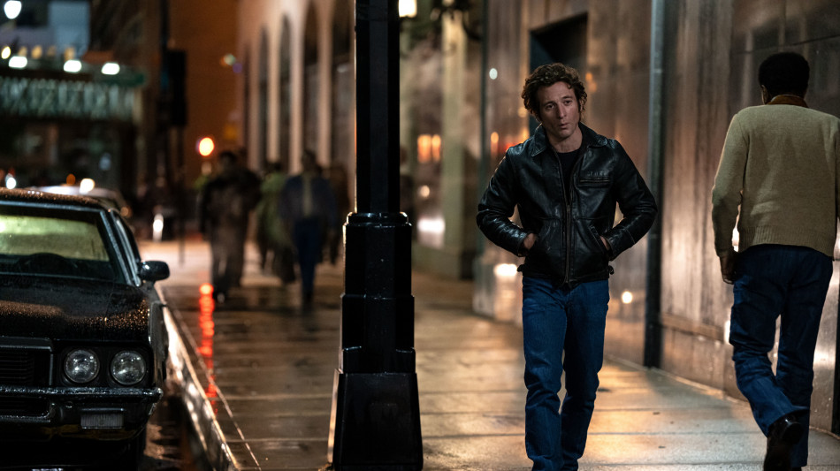 Jeremy Allen White &egrave; Springsteen, 'un salto nel buio'