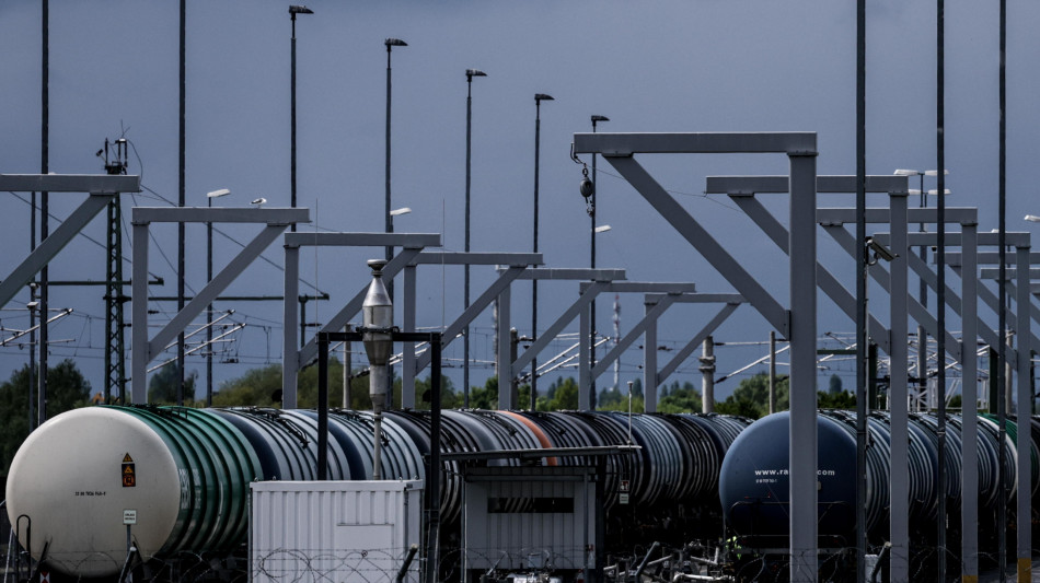 Il petrolio in rialzo a New York a 69,38 dollari