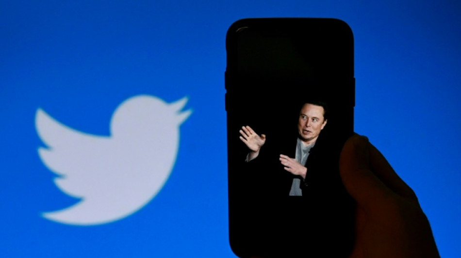 Cascade de d&eacute;parts chez Twitter apr&egrave;s l'ultimatum d'Elon Musk