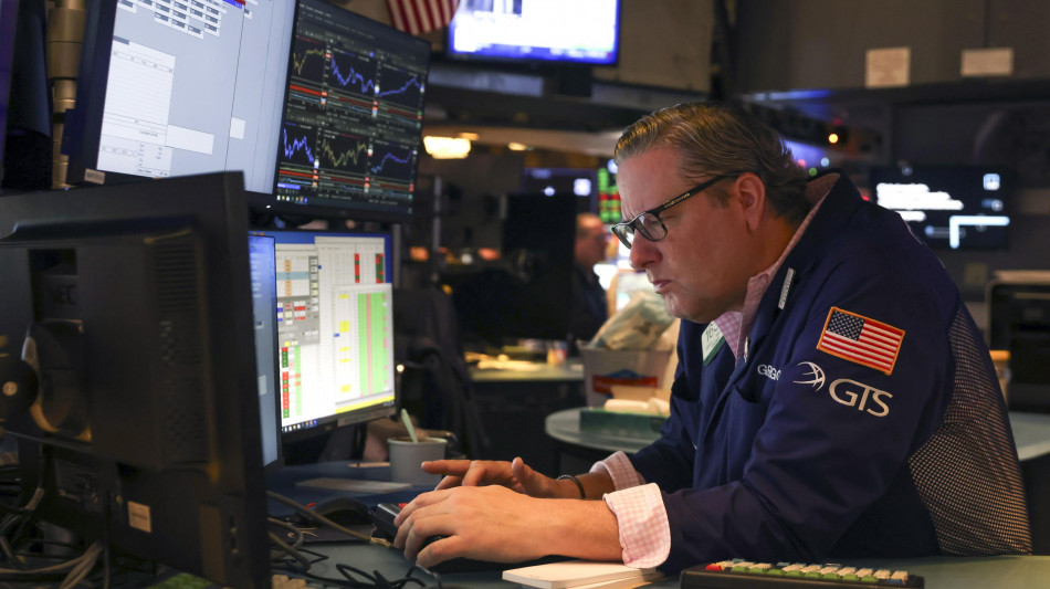 Wall Street apre in rialzo, Dj +0,71%, Nasdaq +0,95%
