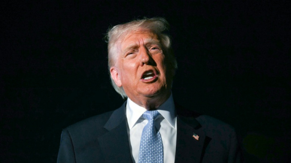 Trump spricht sich jetzt doch f&uuml;r Abstimmung &uuml;ber Freigabe von Epstein-Akten aus