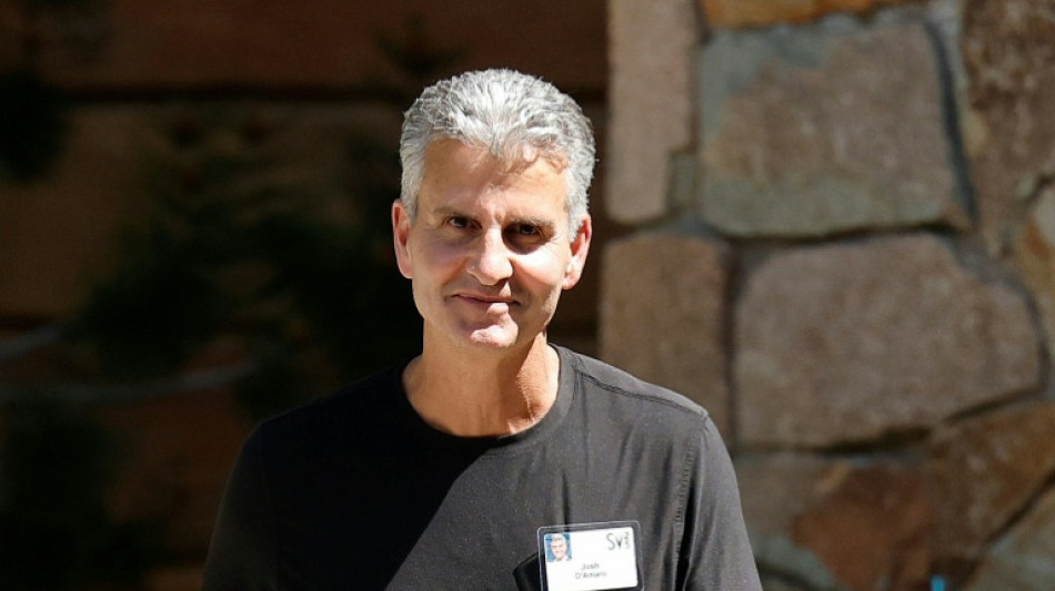 Le groupe Disney choisit Josh D'Amaro, responsable des parcs d'attractions, comme futur patron