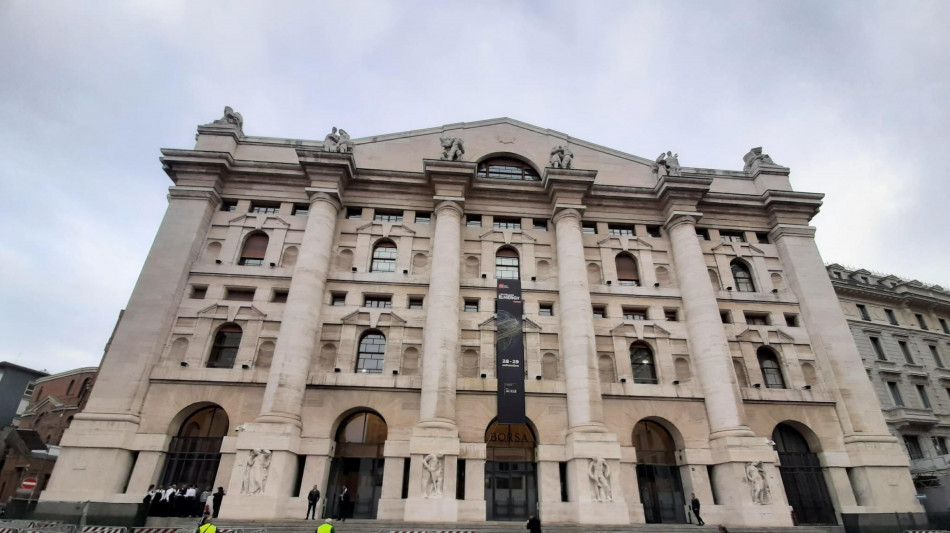 Borsa: Milano chiude in calo dell'1,32%, bruciati 14,4 miliardi