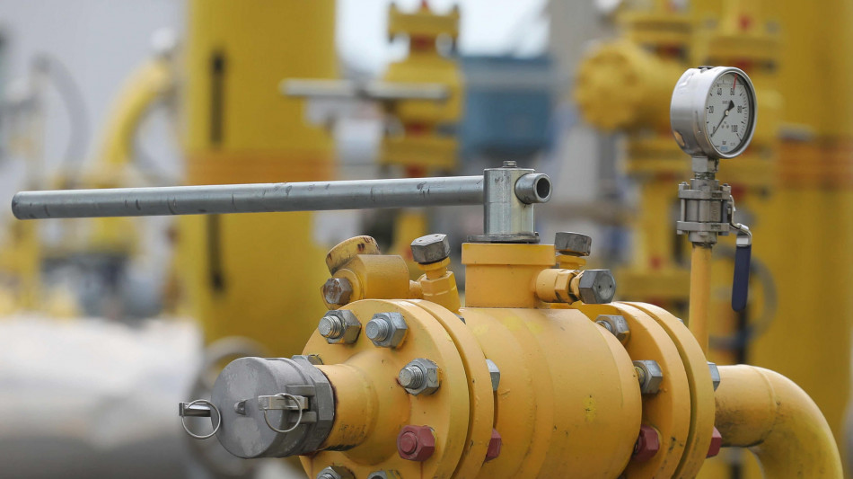 Gas (+5%) e petrolio (+4%) accelerano con le tensioni nel Golfo