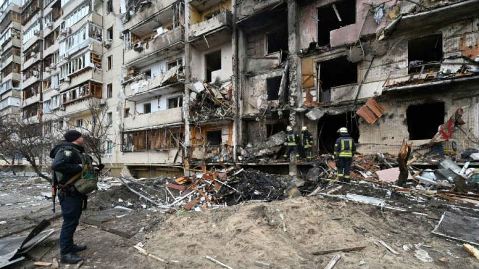 Combats dans Kiev, l'Otan se pr&eacute;pare &agrave; toute &eacute;ventualit&eacute;