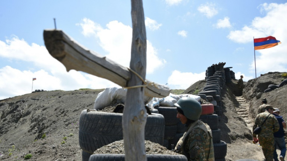 Au moins 49 soldats arm&eacute;niens tu&eacute;s dans des affrontements avec l'Azerba&iuml;djan
