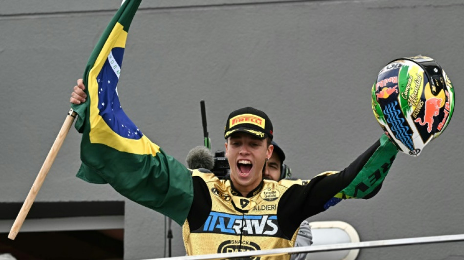 Diogo Moreira &eacute; campe&atilde;o da Moto2 e conquista t&iacute;tulo in&eacute;dito para o Brasil