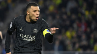 PSG vence Nantes com gol do 'reserva' Mbapp&eacute;
