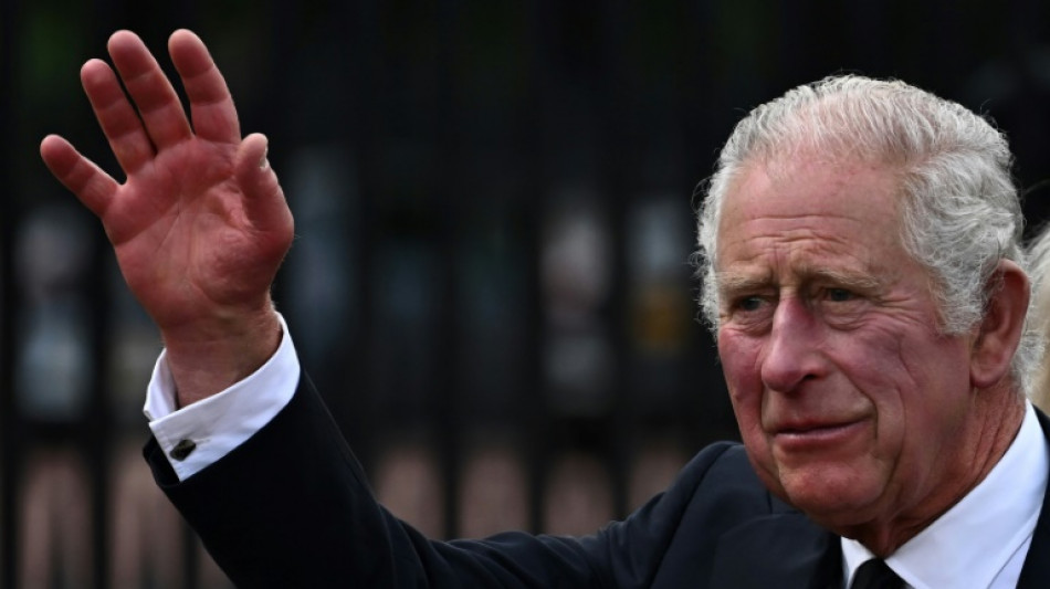 Charles III au Pays de Galles, avant la "veill&eacute;e des princes" pour Elizabeth II