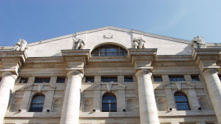 Borsa: Milano apre in rialzo (+0,68%)