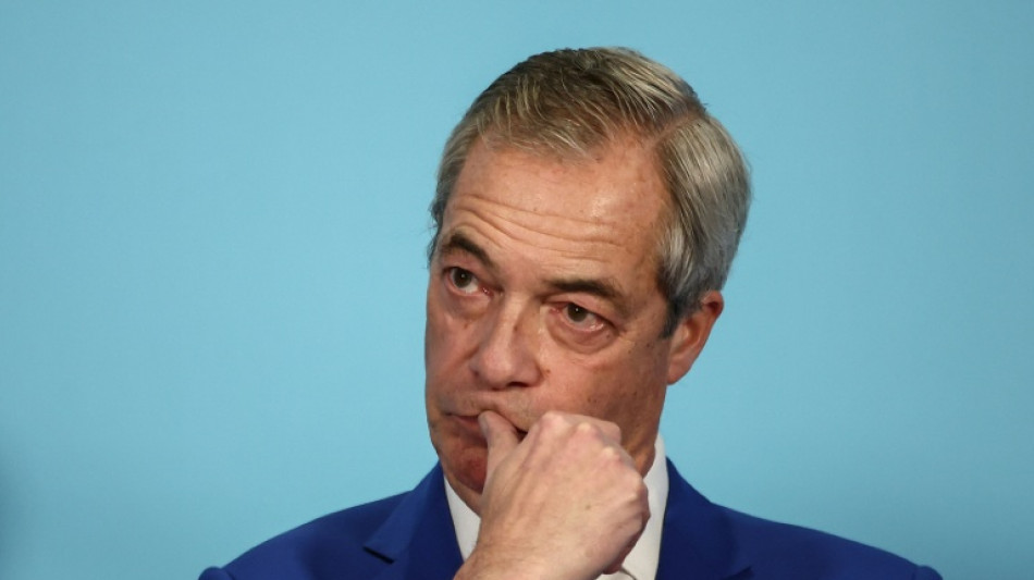 El l&iacute;der del partido antiinmigraci&oacute;n brit&aacute;nico renuncia a su esca&ntilde;o para forzar una elecci&oacute;n parcial