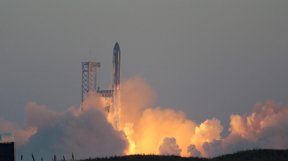 'SpaceX valutata 800 miliardi, sarebbe la prima società privata al mondo'