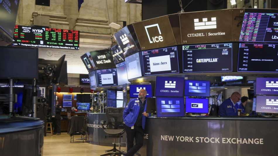 Wall Street apre in rialzo, Dj +1,00%, Nasdaq +0,84%