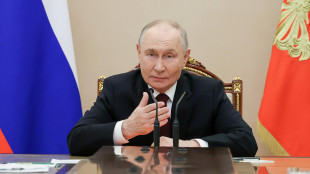 Putin, 'la Russia continuer&agrave; a rafforzare le proprie forze armate"