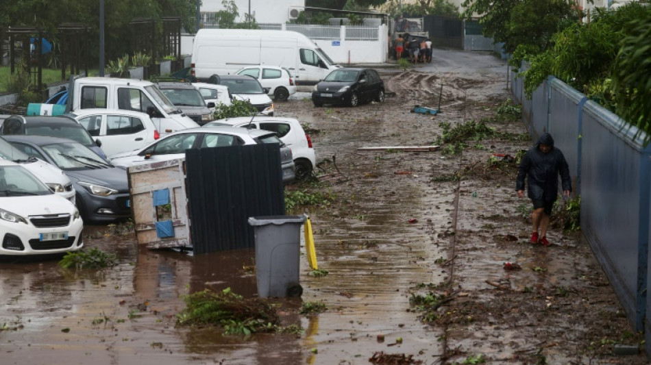 "D&eacute;figur&eacute;e" par le cyclone Garance, La R&eacute;union face &agrave; l'ampleur des d&eacute;g&acirc;ts