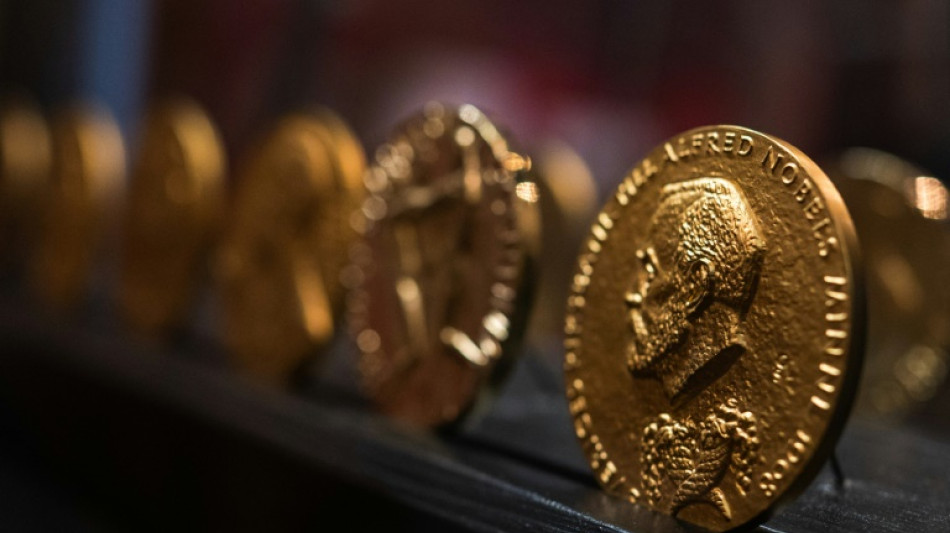 La biologie de synth&egrave;se ou le s&eacute;quen&ccedil;age de l'ADN pressentis pour le Nobel de chimie 2023