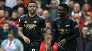 Arsenal show Premier League title strain under Anfield spotlight