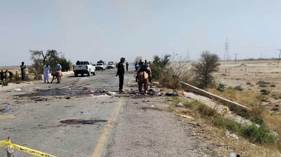 Selbstmordattent&auml;ter t&ouml;tet neun Polizisten in Pakistan