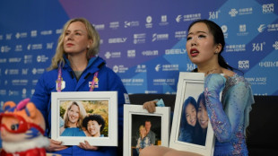 "Pour eux": hommage en Chine à la mémoire des patineurs tués dans le crash de Washington