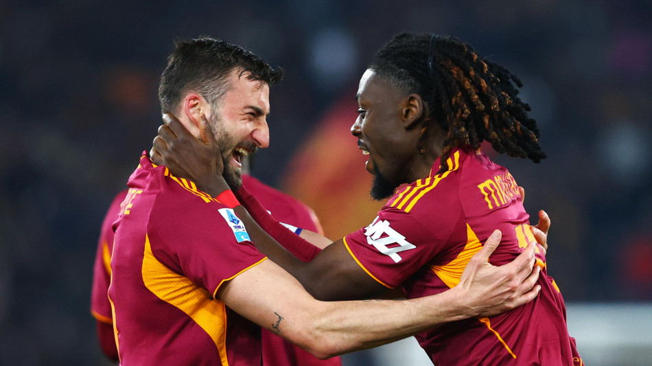 Calcio: Roma-Cremonese 3-0