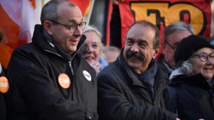 Retraites: Berger (CFDT) et Martinez (CGT) appellent le gouvernement &agrave; la "responsabilit&eacute;"