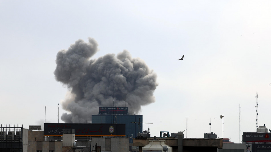 'In 48 ore Israele-Usa hanno sganciato 3.800 bombe sull'Iran'