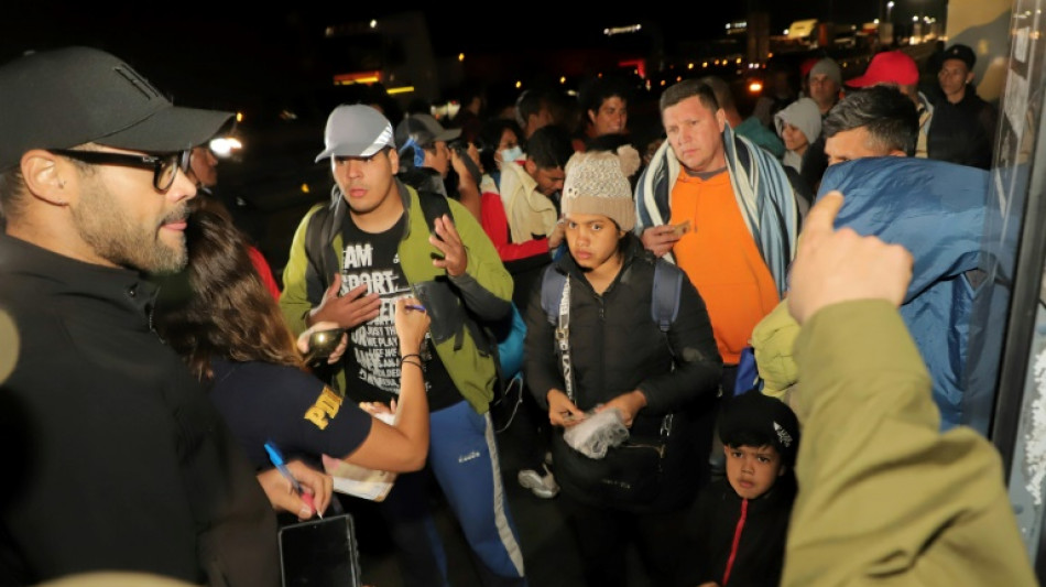 Migrantes retidos na fronteira entre Chile e Peru retornam &agrave; Venezuela