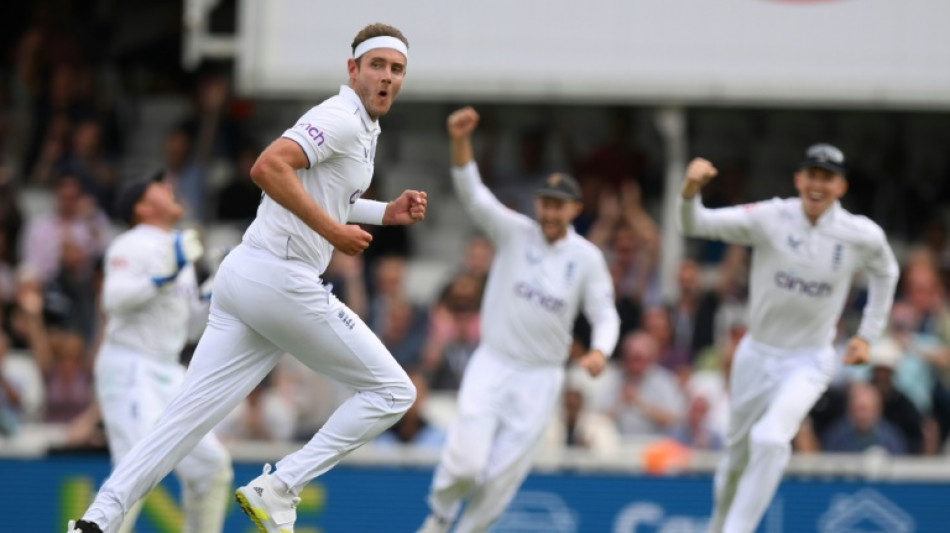 Broad double sparks Australia collapse in fifth Ashes Test
