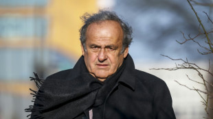 Schweizer Gericht verkündet Urteil in Betrugsprozess gegen Blatter und Platini