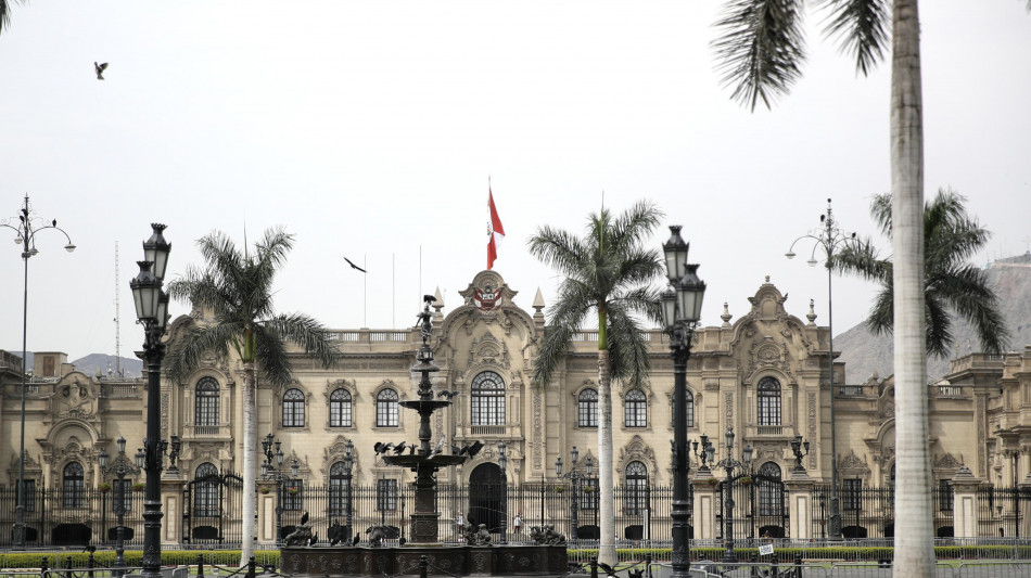 Per&ugrave;, ballottaggio in Parlamento per la presidenza ad interim