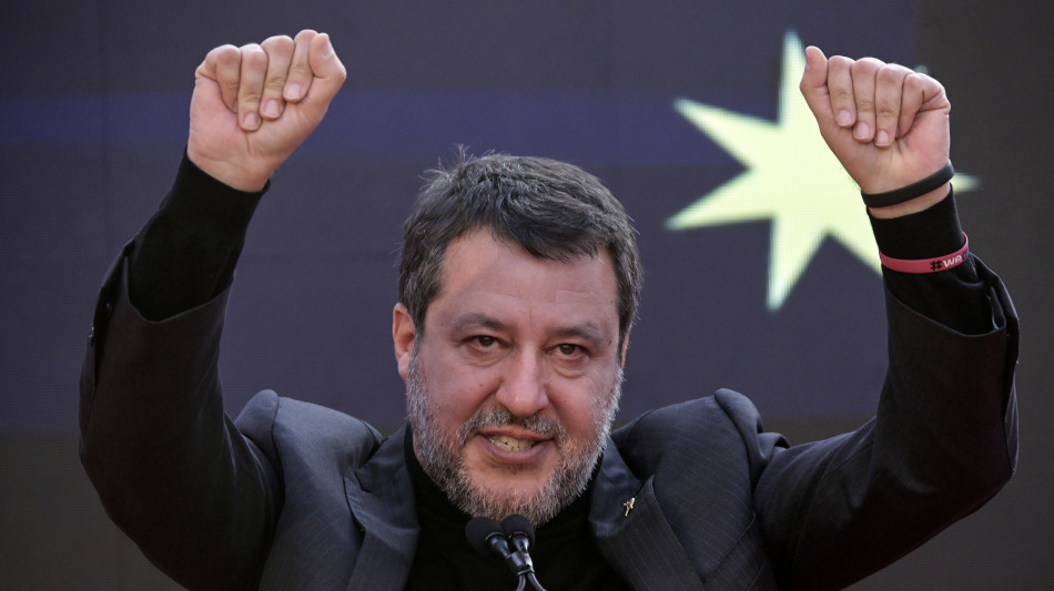 Salvini,pro Putin? No,filo italiano.Prudenza prima di parlare di armi