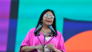 Gobierno de Venezuela autoriza indexaci&oacute;n de cr&eacute;ditos en d&oacute;lares y reduce encaje bancario