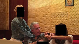 Il dipartimento di Giustizia ripubblica 119 pagine dei file Epstein senza omissis