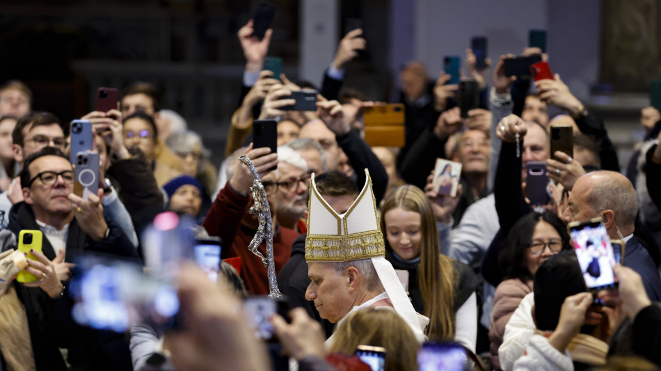 Il Papa nel Giubileo dei detenuti, 'nessuno vada perduto,servono amnistie'