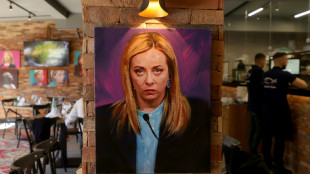 Meloni-Themen-Restaurant er&ouml;ffnet neben Asyllager in Albanien