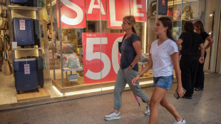 Confcom, al via i saldi estivi, 201 euro spesa media a famiglia
