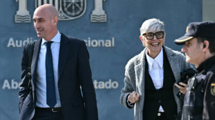 Fin du procès de l'ex-patron du football espagnol accusé d'avoir embrassé une joueuse
