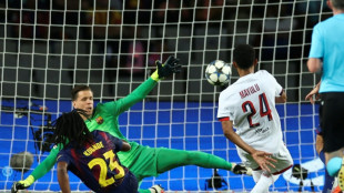 Ligue des champions: le PSG marque son territoire à Barcelone