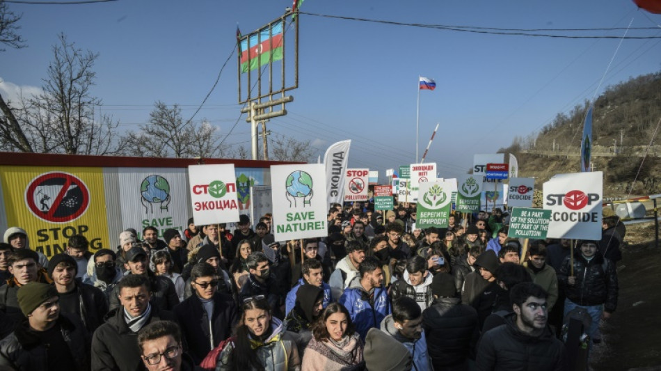 Au Nagorny Karabakh, la crainte d'une crise humanitaire en plein blocage d'une route cl&eacute;