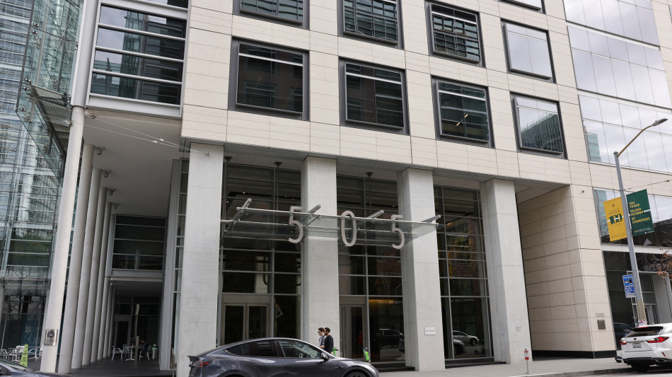 Anthropic fa causa al Pentagono dopo controversia su IA