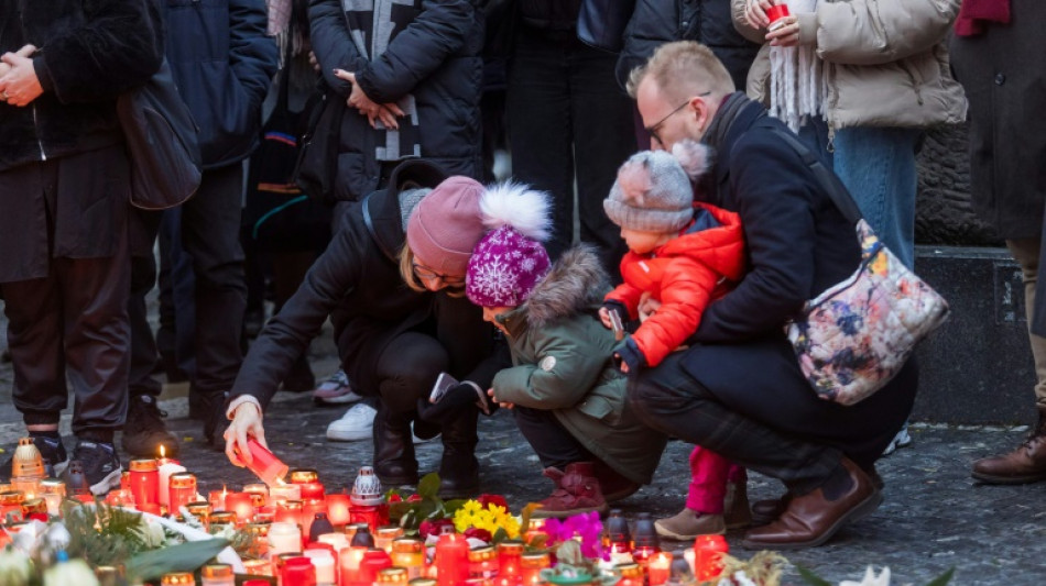 La R&eacute;publique tch&egrave;que rend hommage aux victimes de la tuerie &agrave; l'universit&eacute;