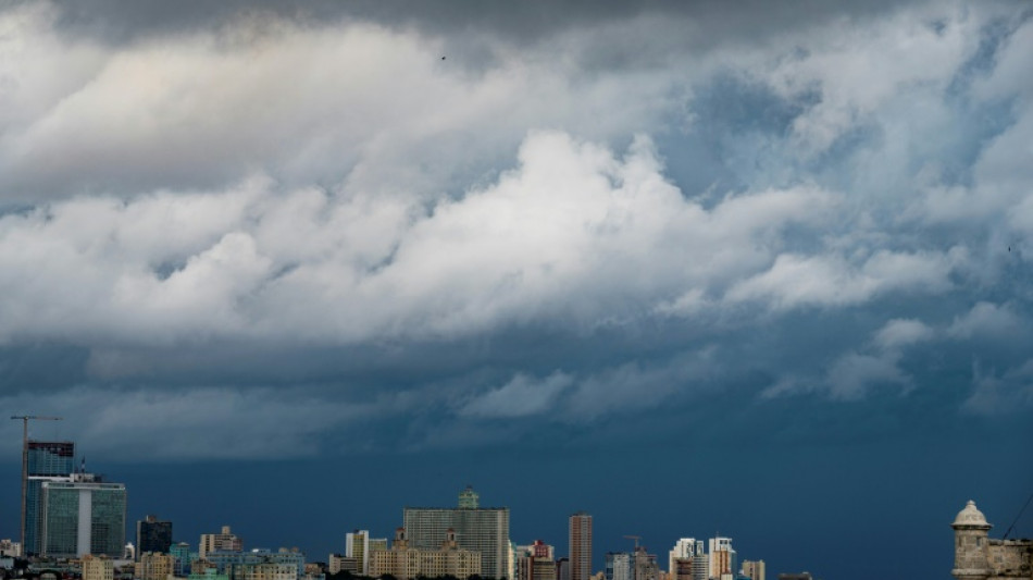 La tormenta tropical Idalia se convierte en huracán al acercarse a Florida