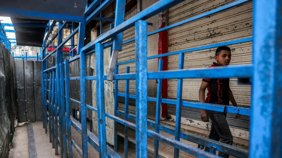 El bloqueo israelí obliga a las panaderías de Gaza a echar el cierre