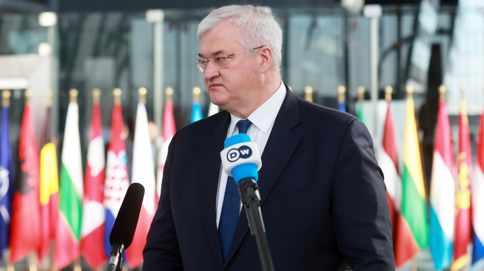 Kiev ai 27, 'rafforzare le nostre capacit&agrave; di difesa aerea'