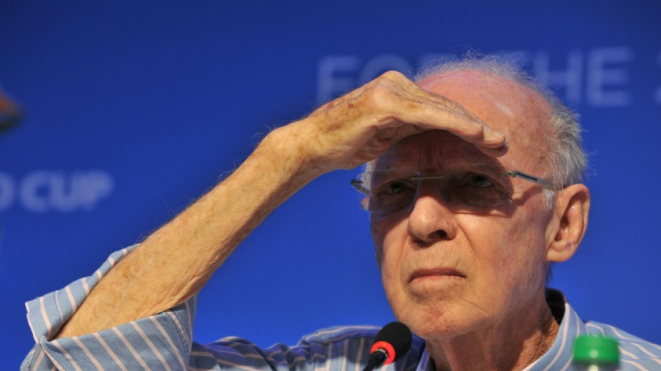 Brazil football great Zagallo leaves hospital