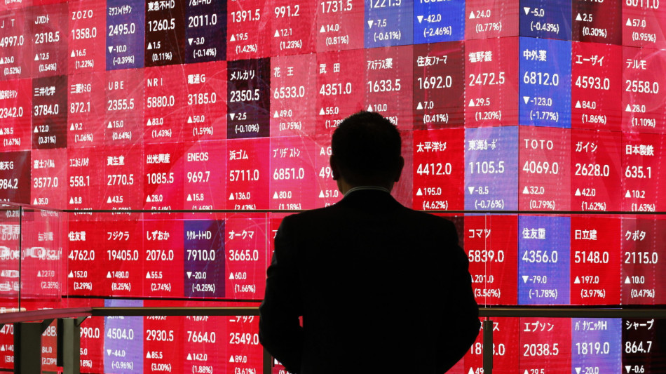 Borsa: Tokyo, apertura in lieve aumento (+0,12%)