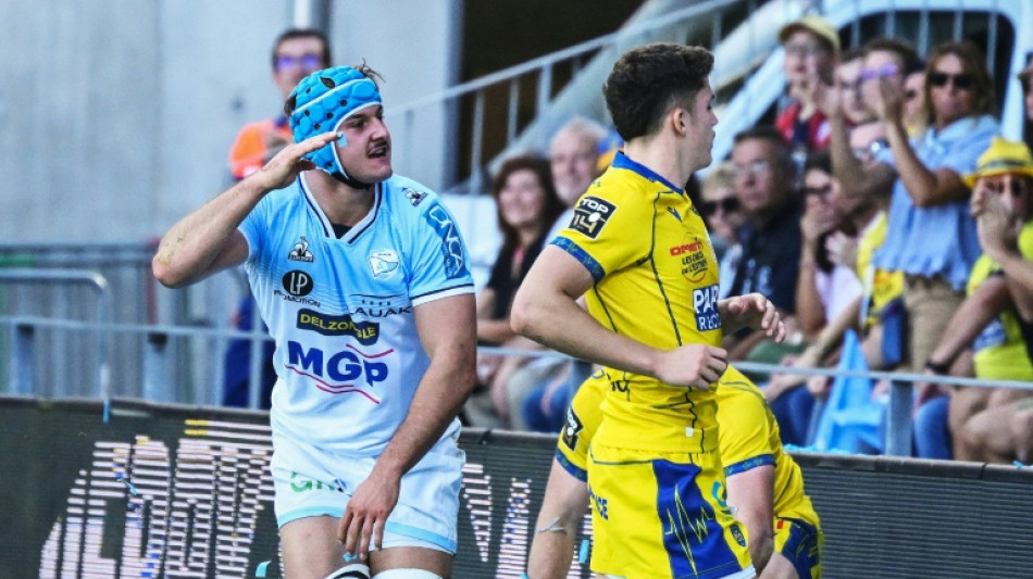 Capilla and Carreras doubles send Bayonne top in France